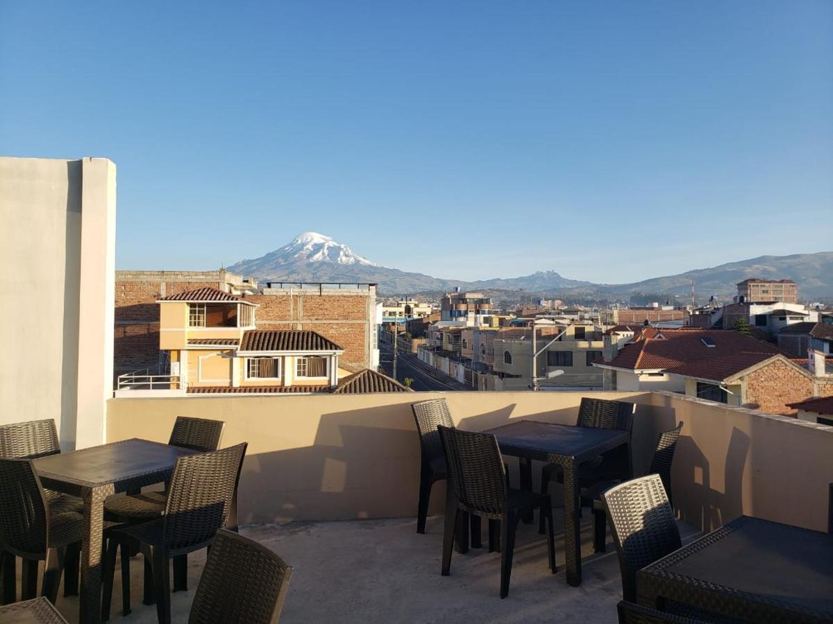 Illari Hotel Ριομπάμπα Εξωτερικό φωτογραφία
