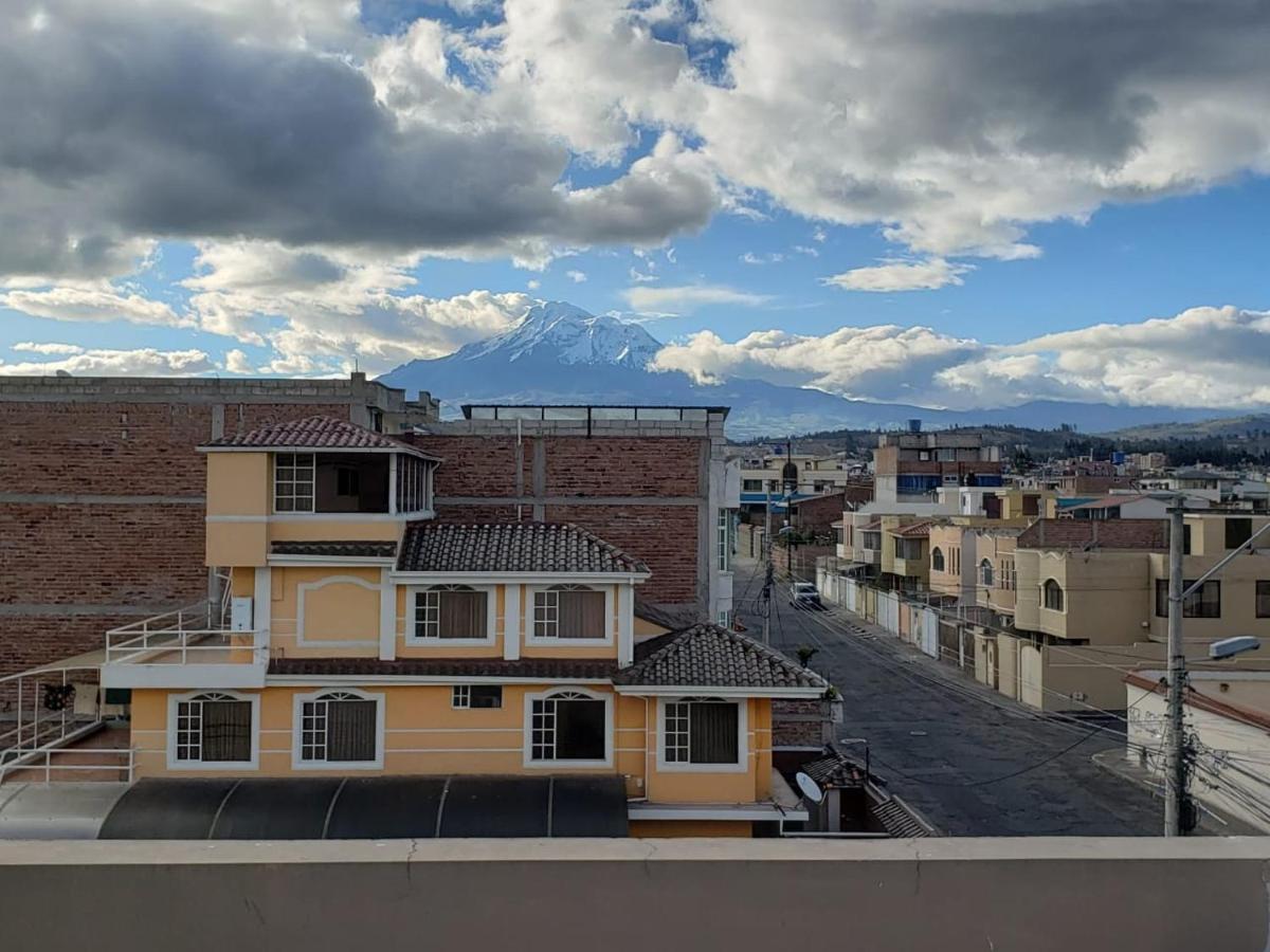 Illari Hotel Ριομπάμπα Εξωτερικό φωτογραφία
