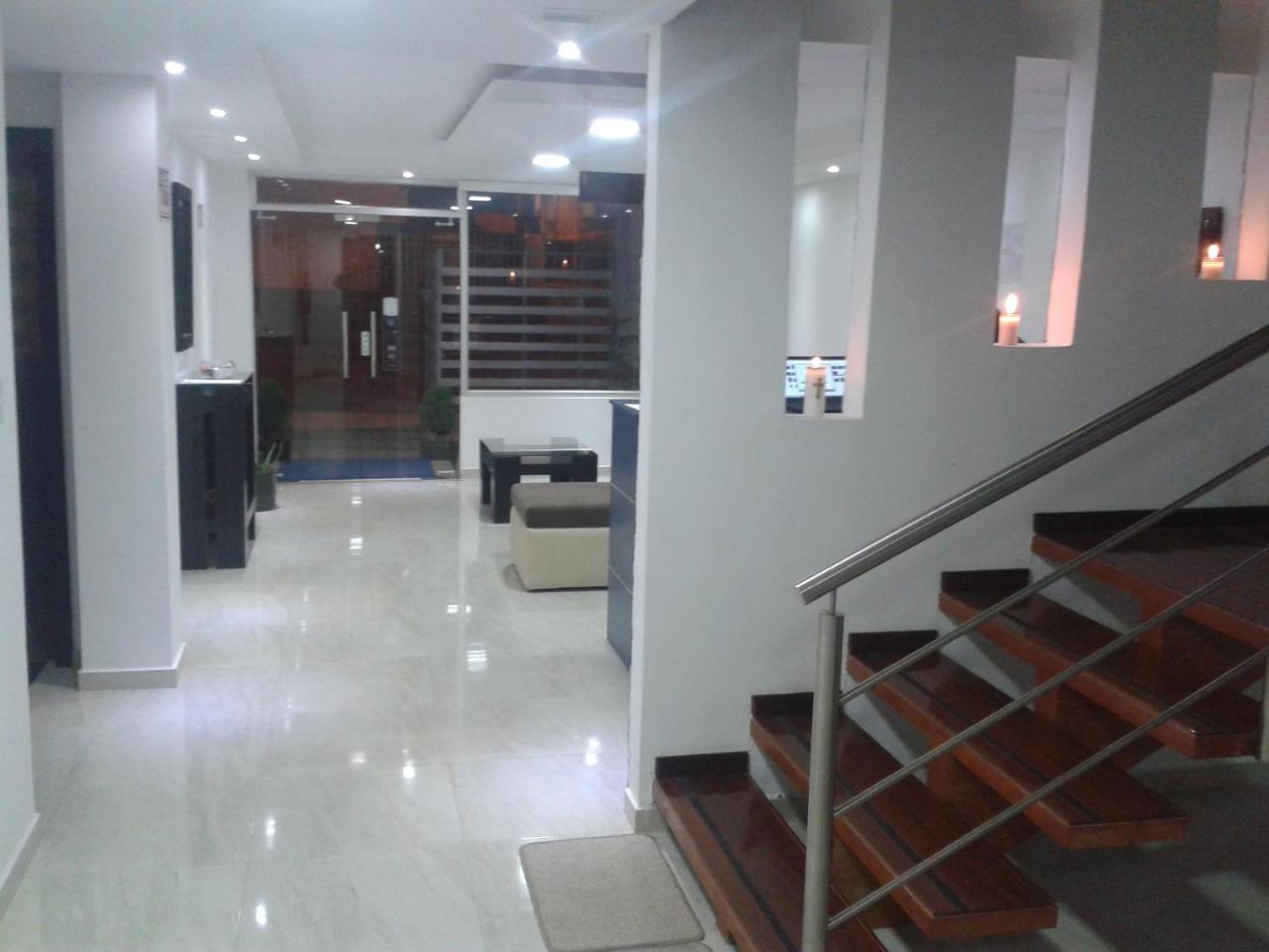 Illari Hotel Ριομπάμπα Εξωτερικό φωτογραφία